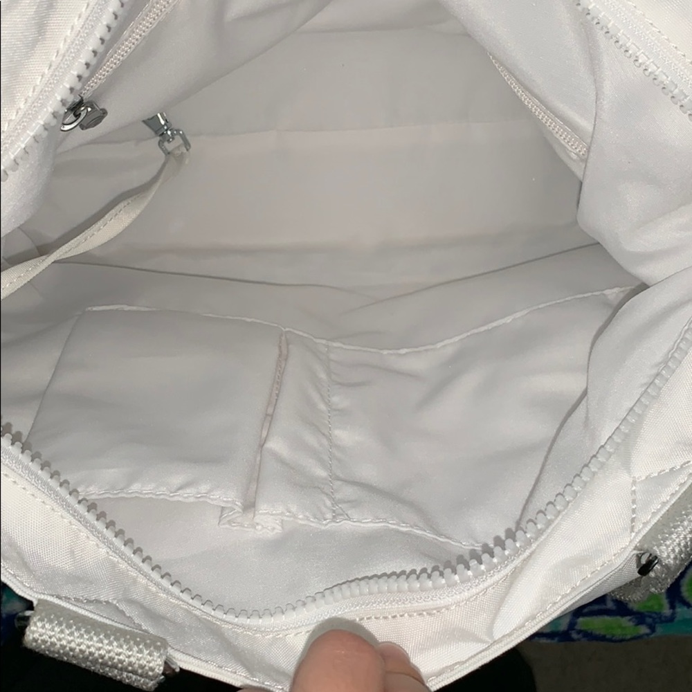 Kipling White Pia Tote - Picture 8 of 8